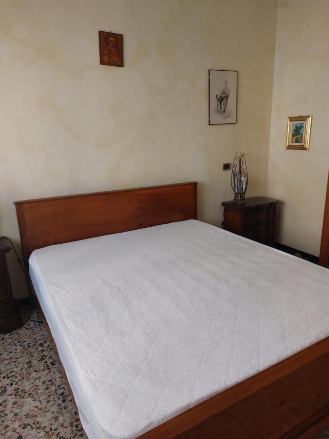 Asti Lovely Apartment Екстер'єр фото